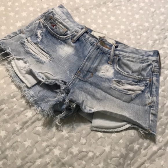 Hollister Pants - Women’s Hollister distressed shorts